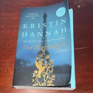 The Nightingale by Kristin Hannah